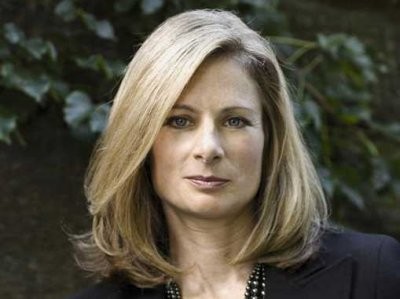 Nhà vật lý học, Giáo sư, Tiến sĩ của Đại học Harvard Lisa Randall. Cô được coi là một trong những nhà vật lý lý thuyết hàng đầu, chuyên gia trong ngành vật lý hạt và vũ trụ học.